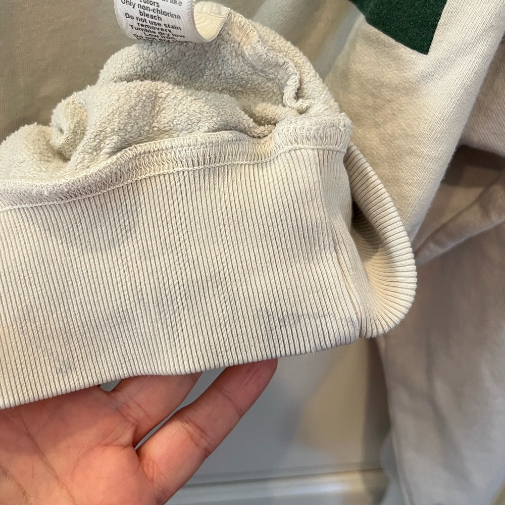 Clare V CIAO oversized sweatshirt XS 
⭐️color transfer - Picture 8 of 11
